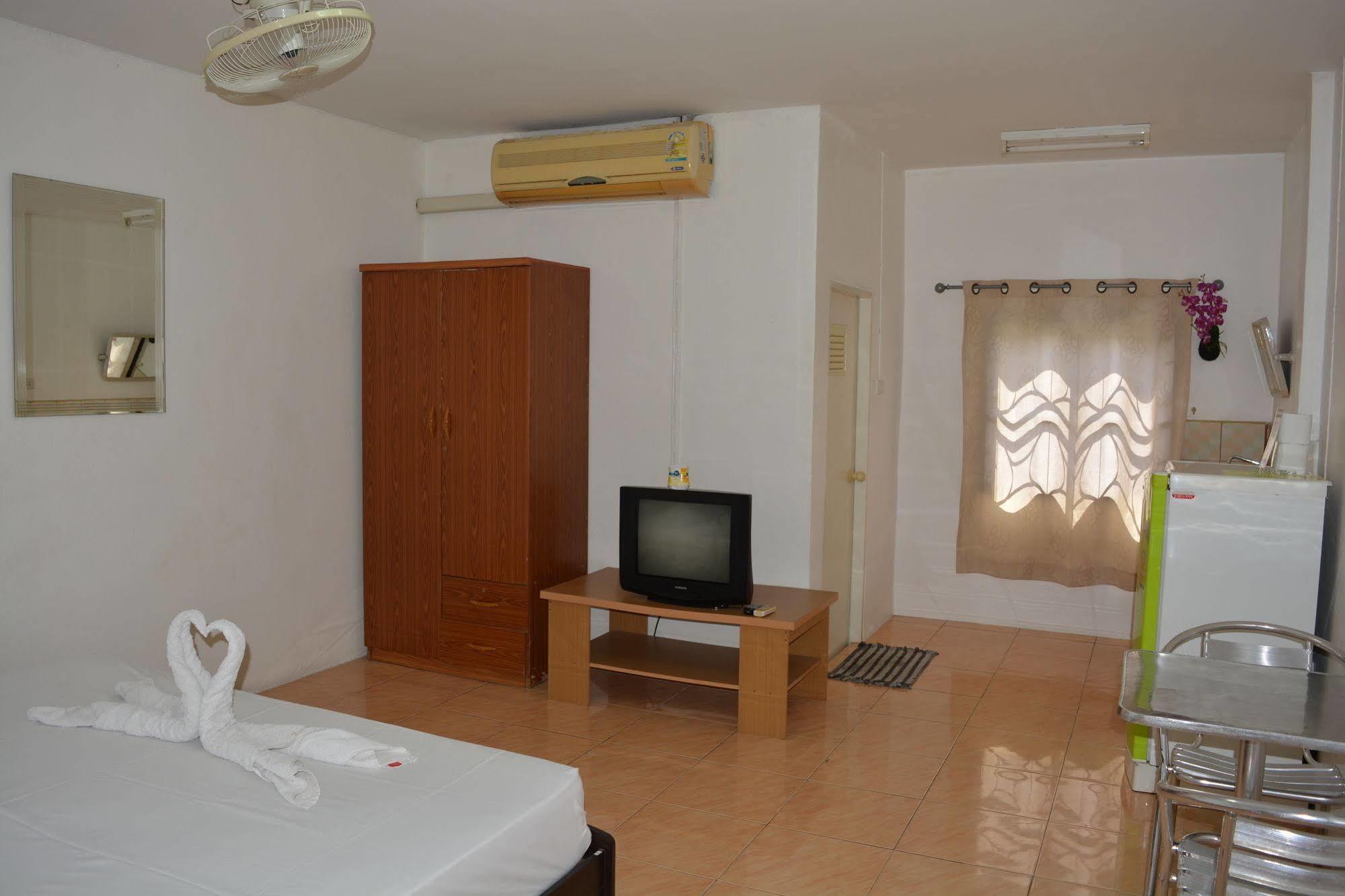 Little Austria Tams Guesthouse شاطئ تشاوينغ المظهر الخارجي الصورة